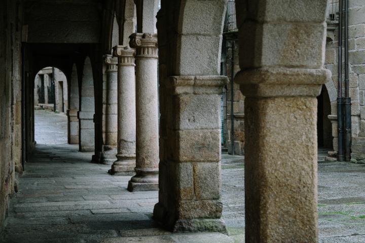 Rosiña Rojo- E chegou abril